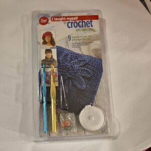 Boye Crochet Kit with Blue Yarn